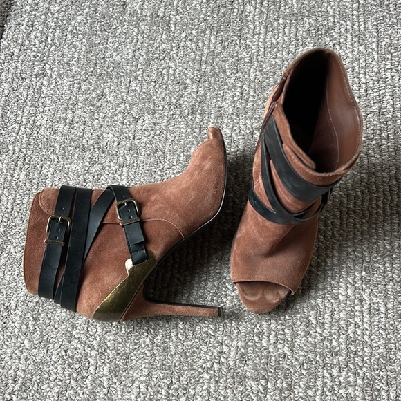 Gianni Bini suede open toe booties - Picture 2 of 6